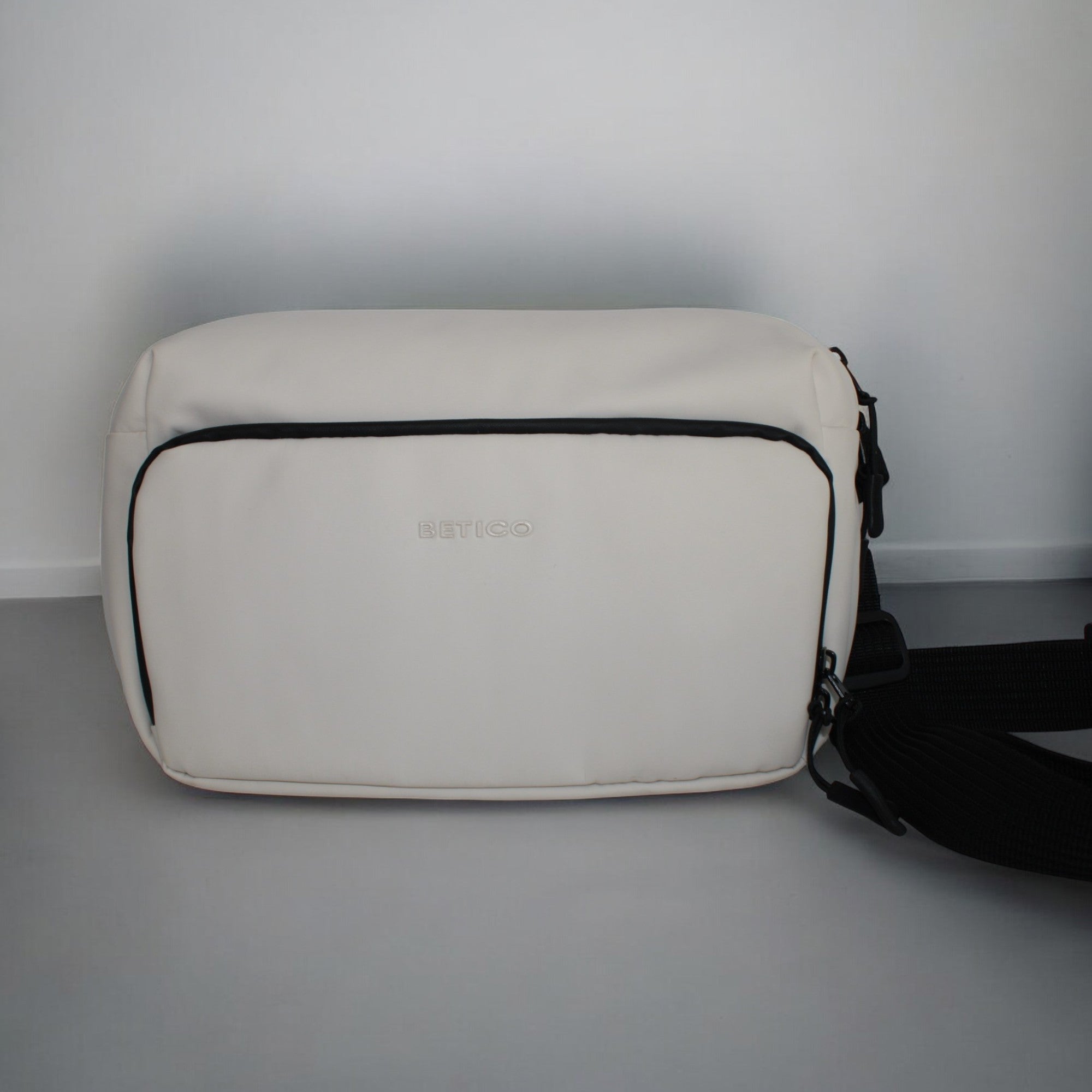 The Essential Bag - Cream & Black